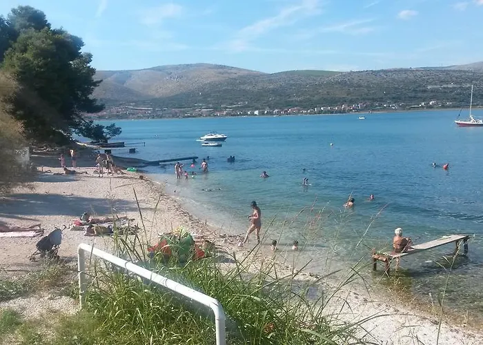 Dragan アパート *