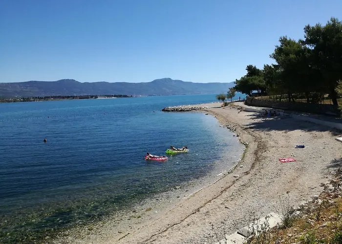 Dragan アパート *