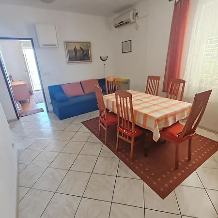 Appartement Dragan Trogir